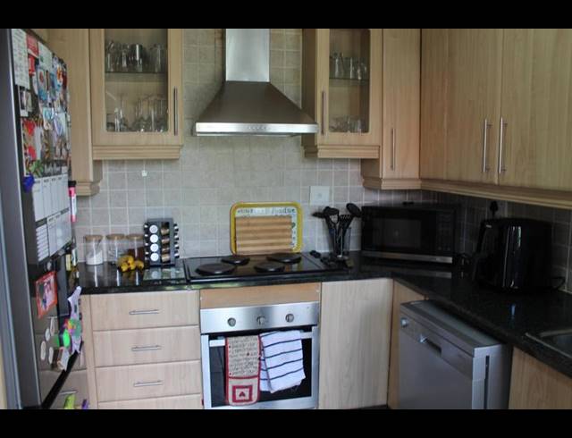 3 BEDROOM TOWNHOUSE FOR SALE IN EDEN GLEN